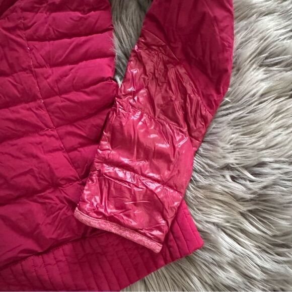 Lululemon Athletica FLUFFED UP Puffer Jacket with Hood - Picture 10 of 11